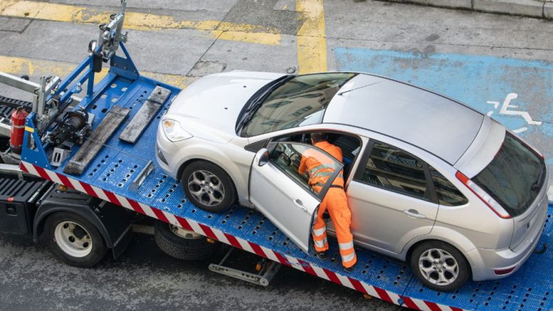 Remorquage de voiture endommagée : ce que vous devez savoir avant de faire appel à un service