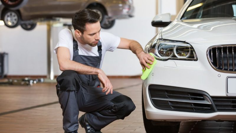 Les meilleurs produits d’entretien pour la carrosserie de votre Clio