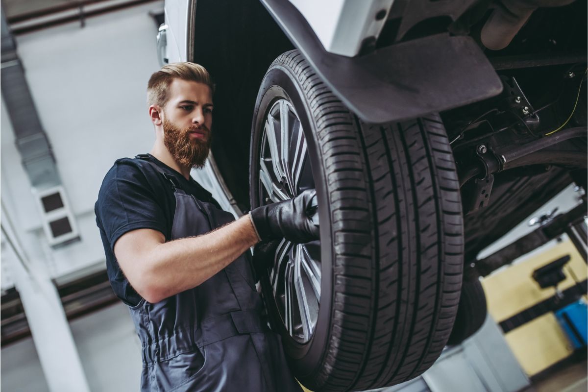 Quand et pourquoi remplacer les roulements de roue de votre voiture ?